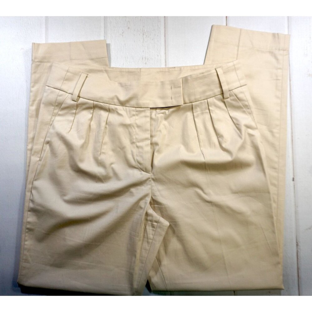 Akris Punto High Rise Pleated Beige Pants, Size 6